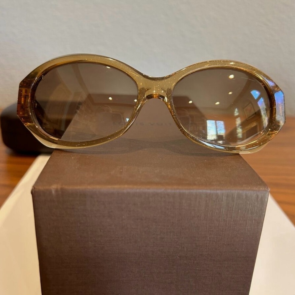 Louis Vuitton Soupcon GM Sunglasses Glitter Honey